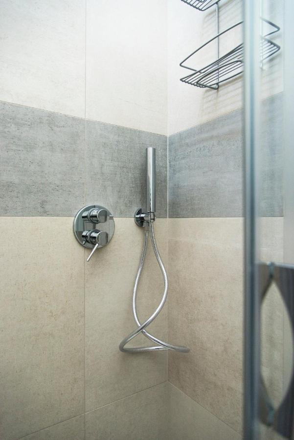 Modern 1 Bedroom Flat Metro Stop Milan