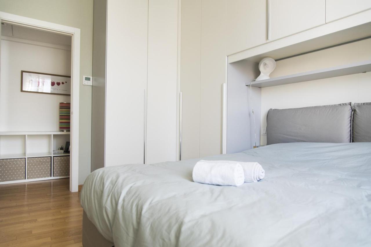Modern 1 Bedroom Flat Metro Stop Apartment *